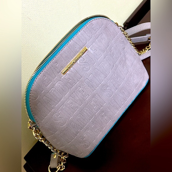 NWOT Steve Madden Logo Crossbody Bag - Picture 2 of 4